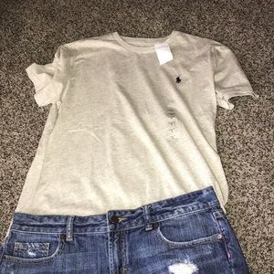 Gray men’s crew neck T-shirt.